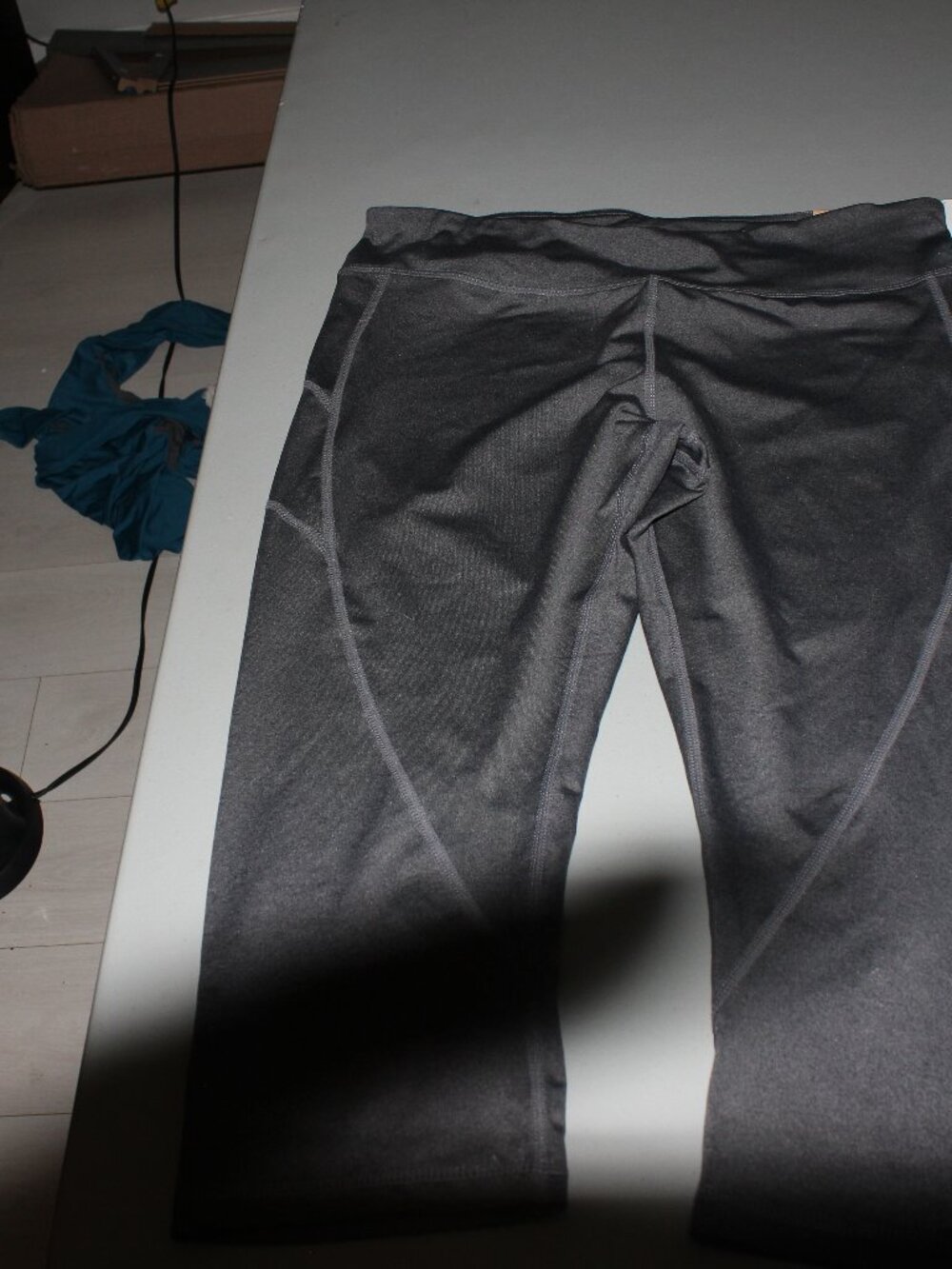 Heather Grey Reebok Quick Capris Size XL